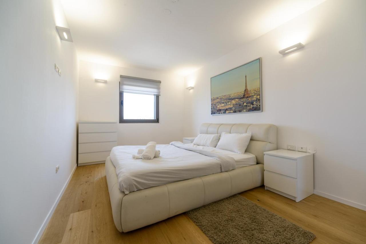 6 Ben Azariah - By Beach Apartments Tlv Тель-Авив Экстерьер фото