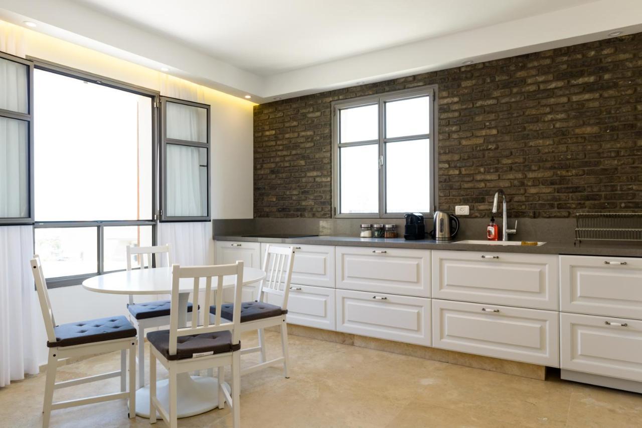 6 Ben Azariah - By Beach Apartments Tlv Тель-Авив Экстерьер фото